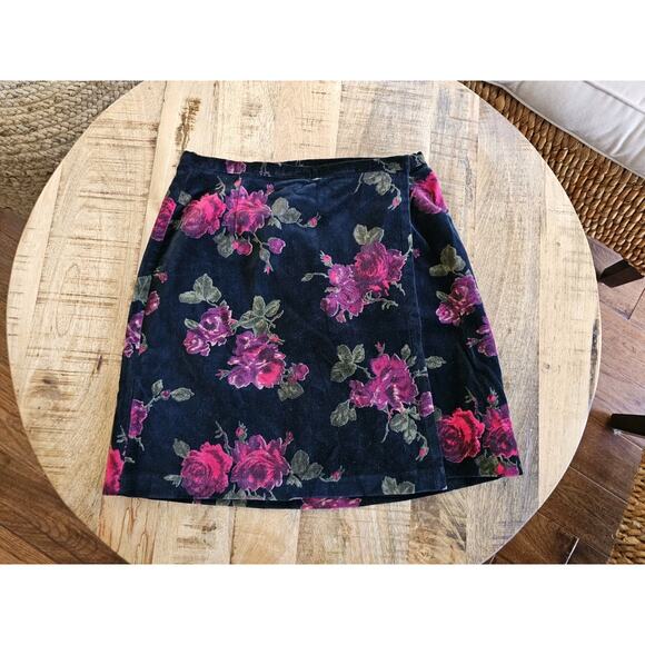 Limited Vintage Floral Velvet Wrap Skirt Women’s Size 2 NWT Goth Grunge Y2K - Picture 1 of 7